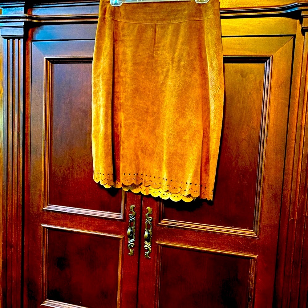 - Leather Suede Brown shirt Karen Kane size8